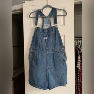 Levi short overalls